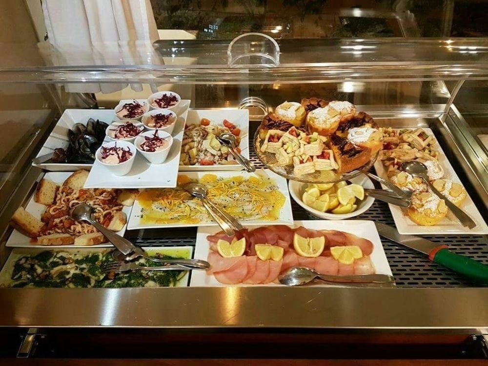Hotel Belvedere Lovere Buitenkant foto