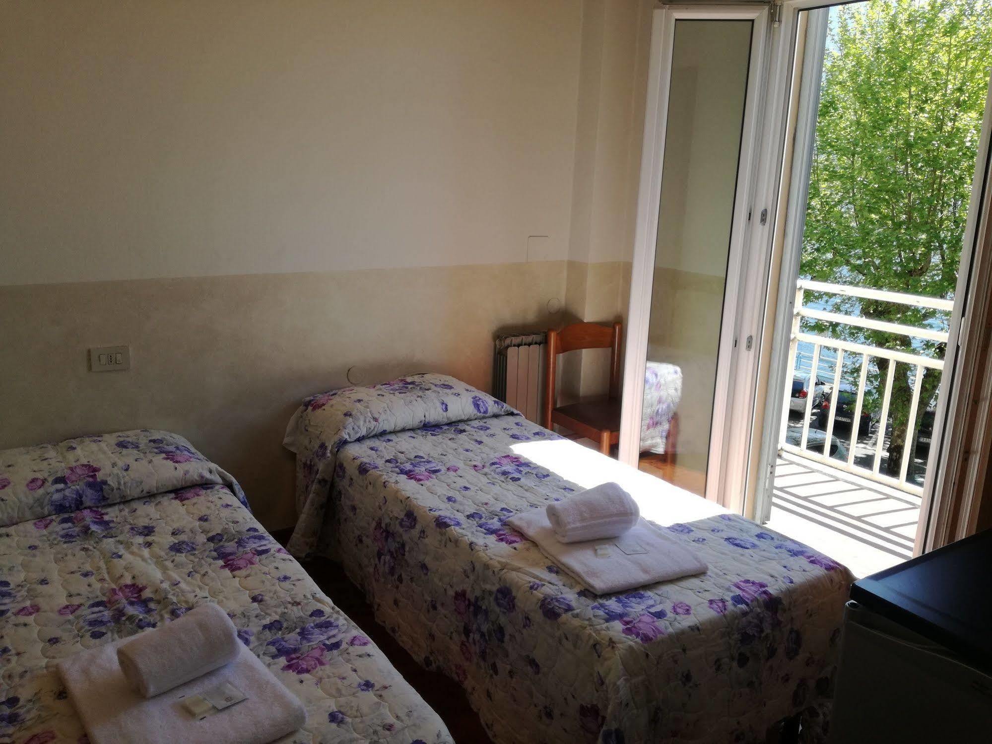 Hotel Belvedere Lovere Buitenkant foto